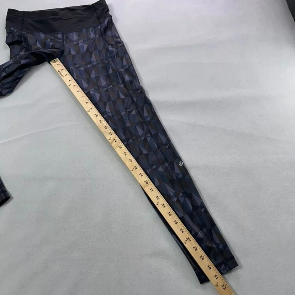 Lululemon‎ Speed Tight Women 6 Stained Glass / Black Pockets